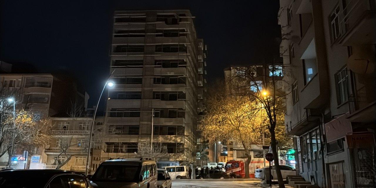 İnşaat halindeki binada feci ölüm