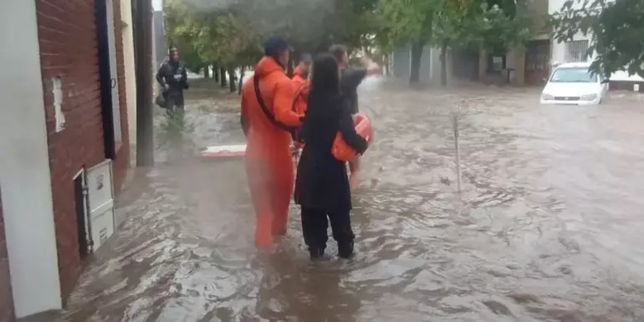 Sel felaketinde hayatını kaybedenlerin sayısı 16’ya yükseldi