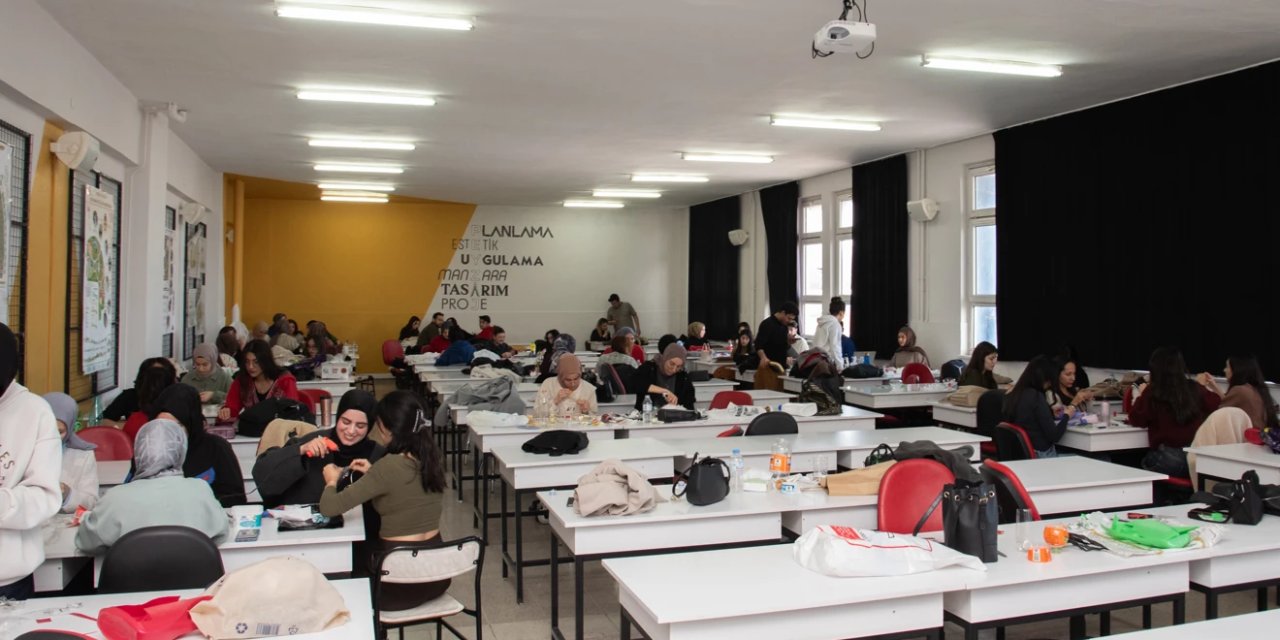 Selçuk Üniversitesi’nde çevreci sergi