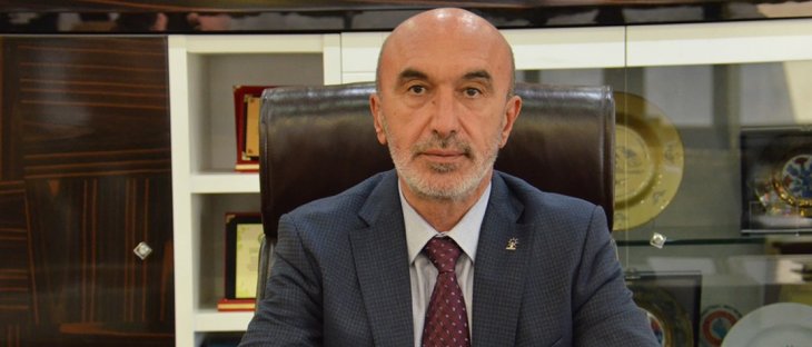 Başkan Angı, CHP'li Özkoç'u istifaya çağırdı