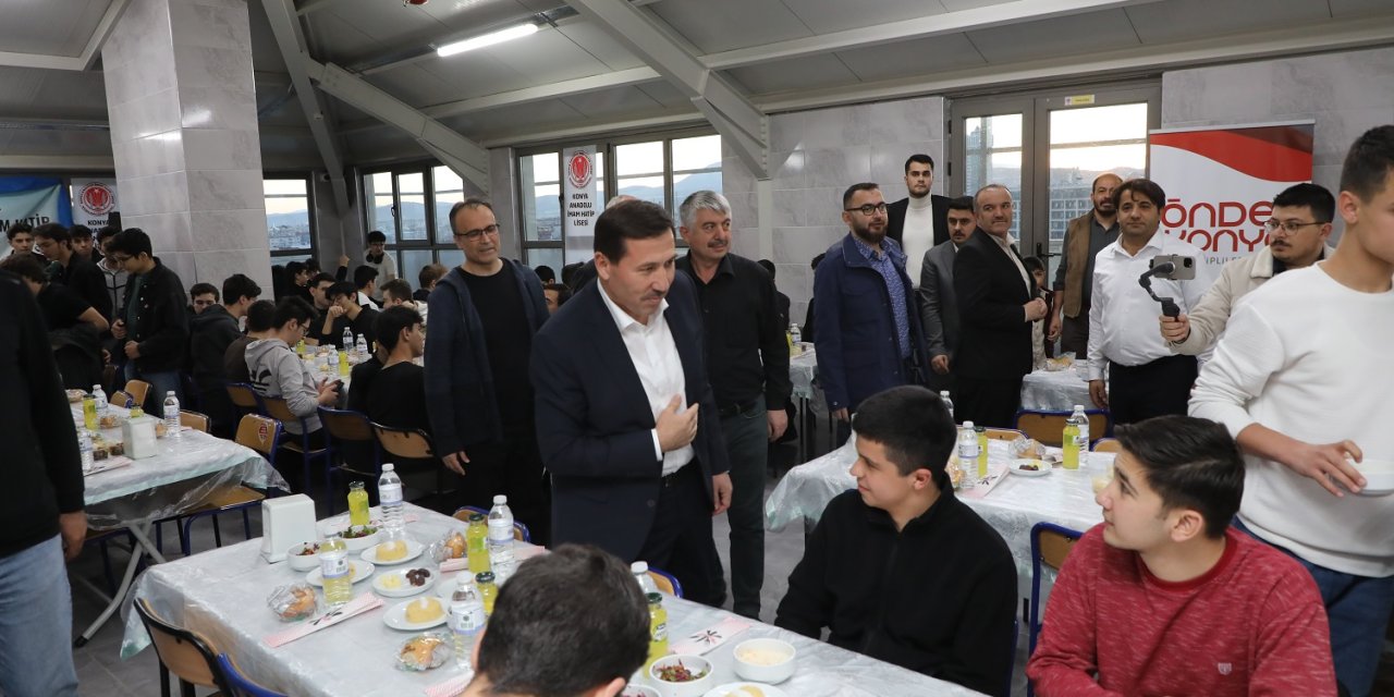 Başkan Hasan Kılca öğrencilik yıllarına gitti