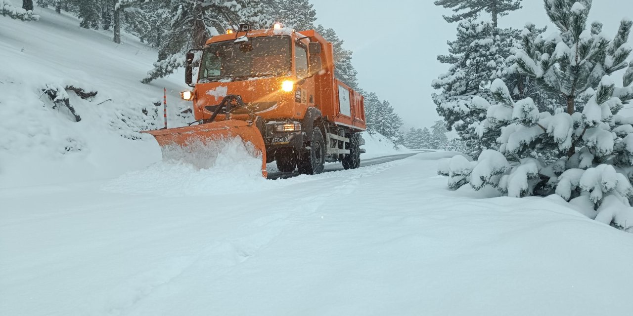 Konya’da beyaz bereket! Yollarda son durum