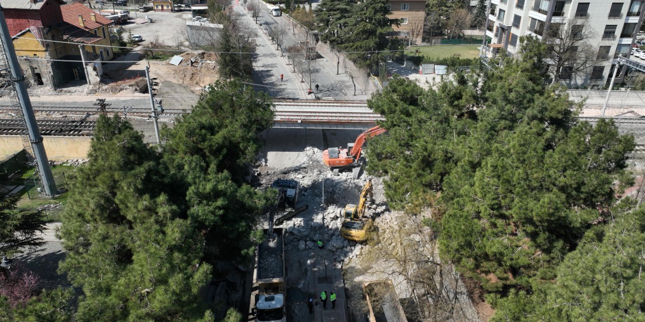 Konya'nın trafiğe kapanan kilit yolu yarın açılıyor
