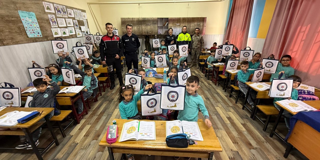 180 yıllık gurur, Konya’da minik yüreklerle paylaşıldı