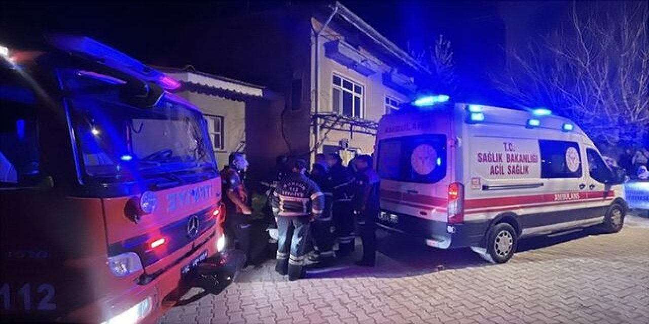 85 yaşındaki adam evinde yanmış halde ölü bulundu