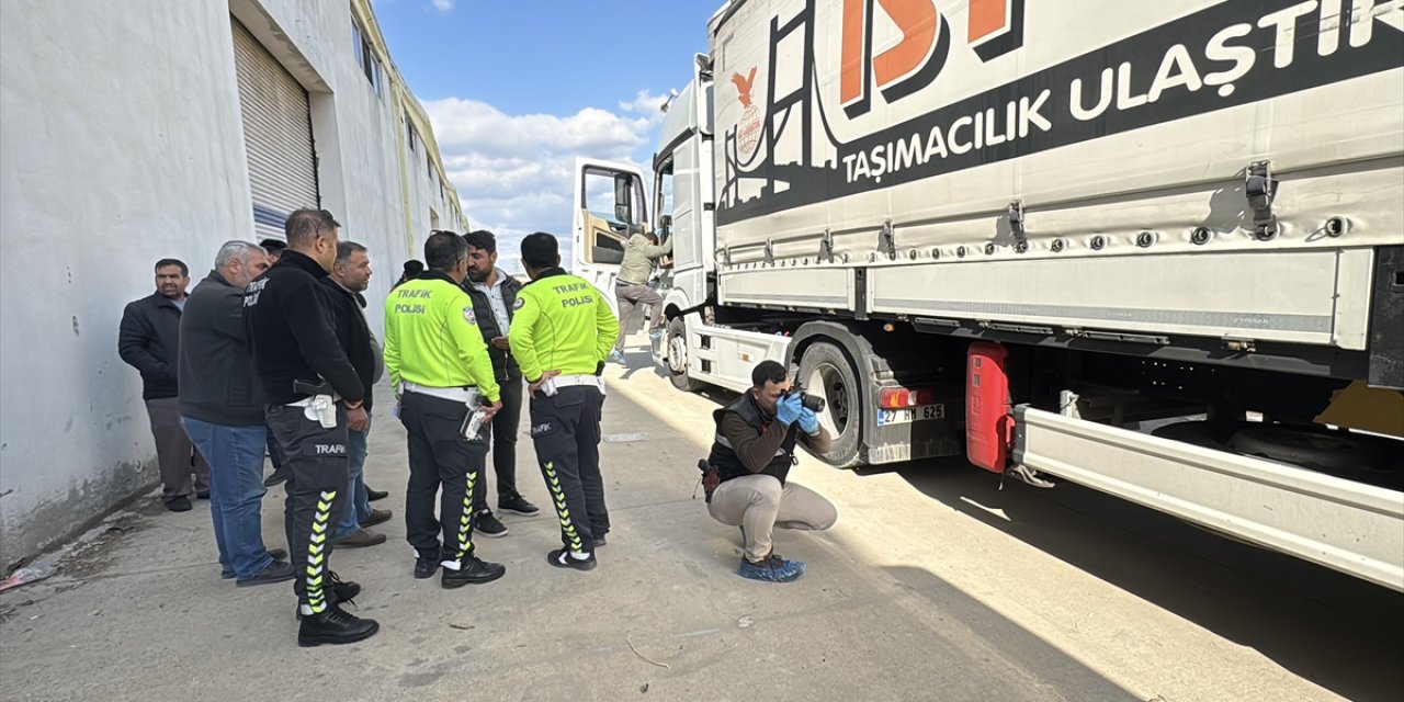 5 yaşındaki çocuk tırın altında can verdi