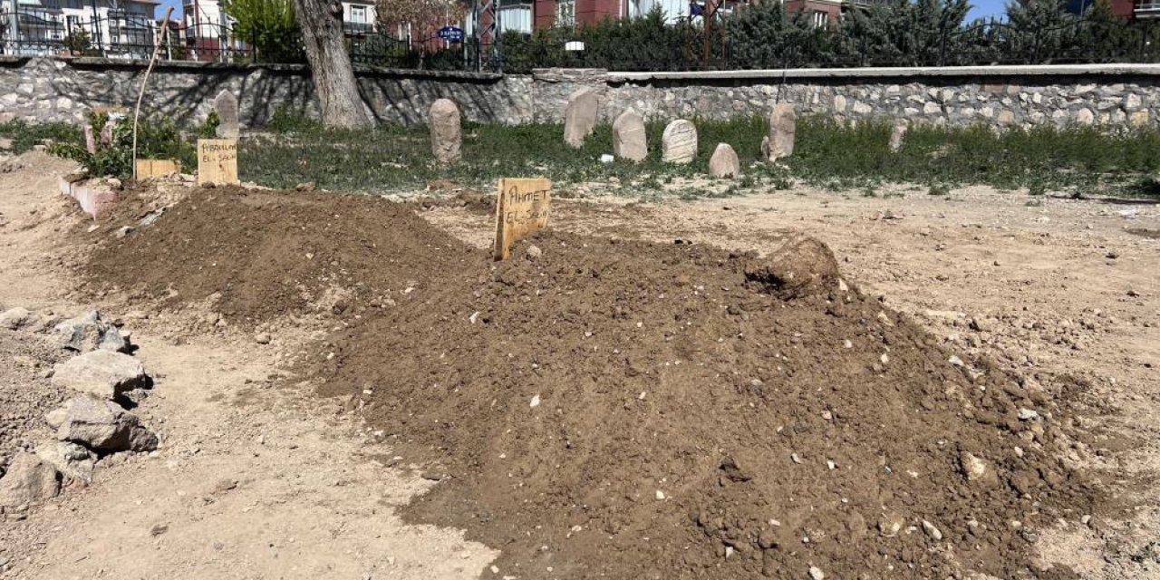 Konya’daki yangın kurbanı çocuklara acı veda