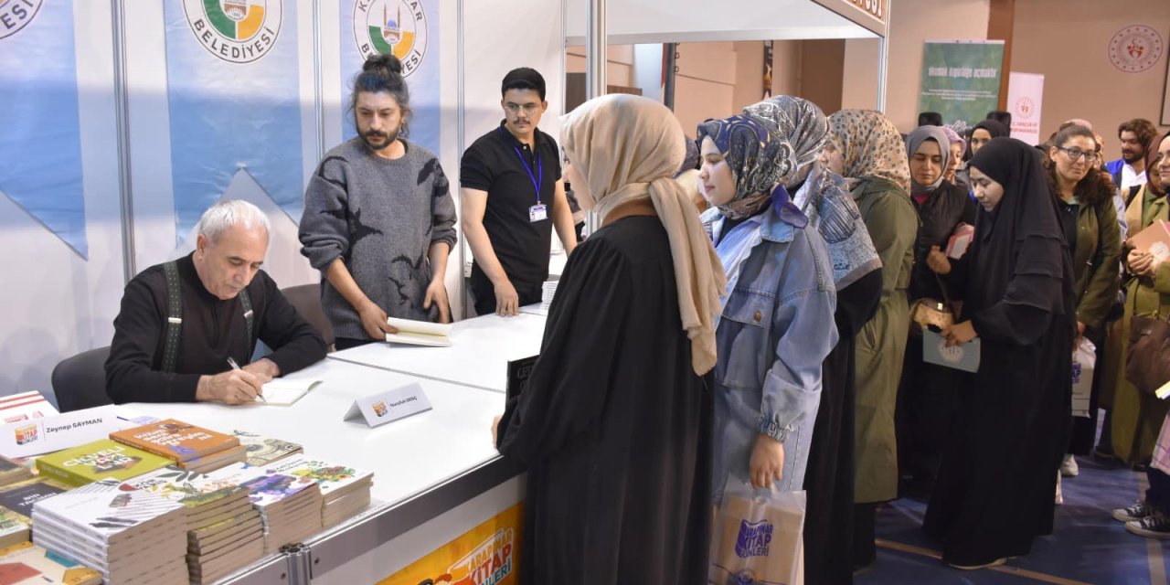 Konya’daki kültür şöleni Nurullah Genç’i ağırladı