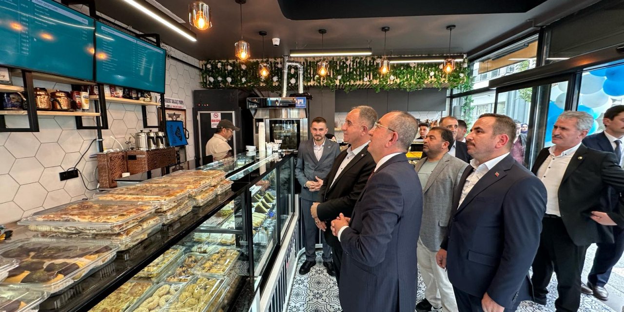 Konya’nın kalbindeki yeni çarşıda yeni nesil lezzet durağı açıldı