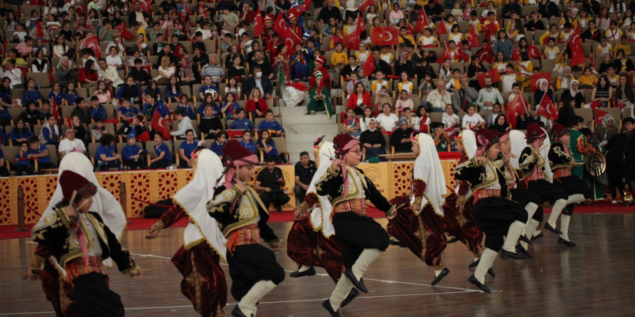 Konya'da 23 Nisan coşkuyla kutlanıyor