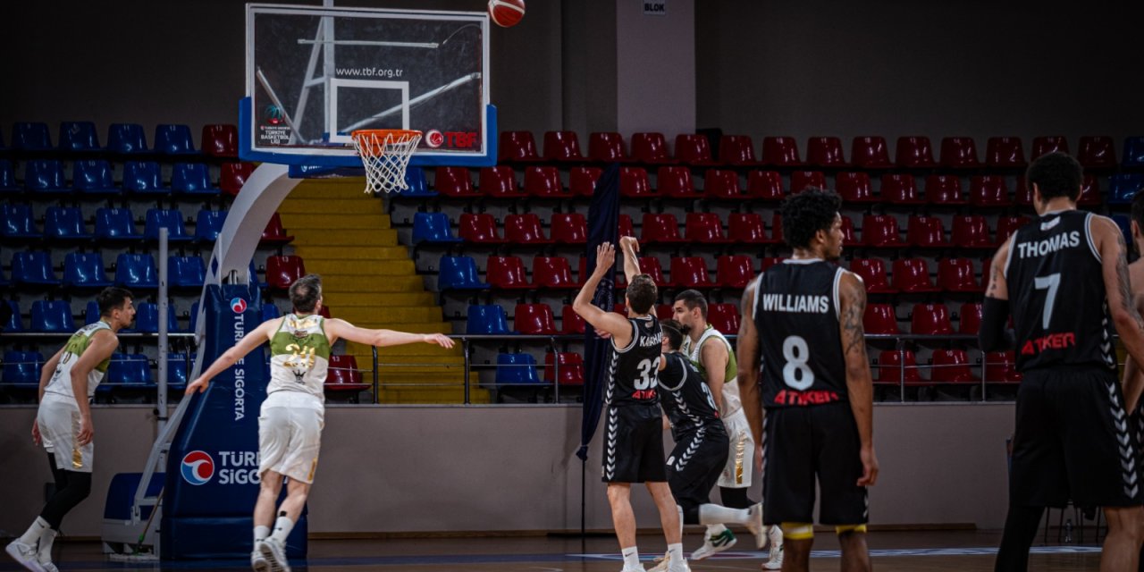 Konya Büyükşehir Belediyespor çeyrek finalde