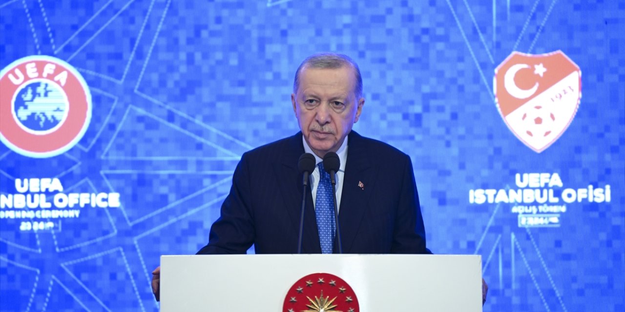 Cumhurbaşkanı Erdoğan: Deprem siyasete alet edilmemeli