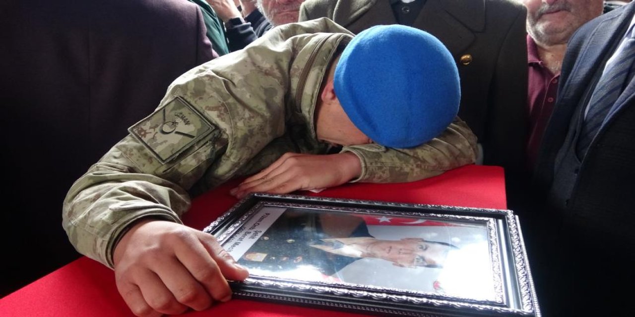 Şehit ağabeyini askeri kamuflaj ile uğurladı