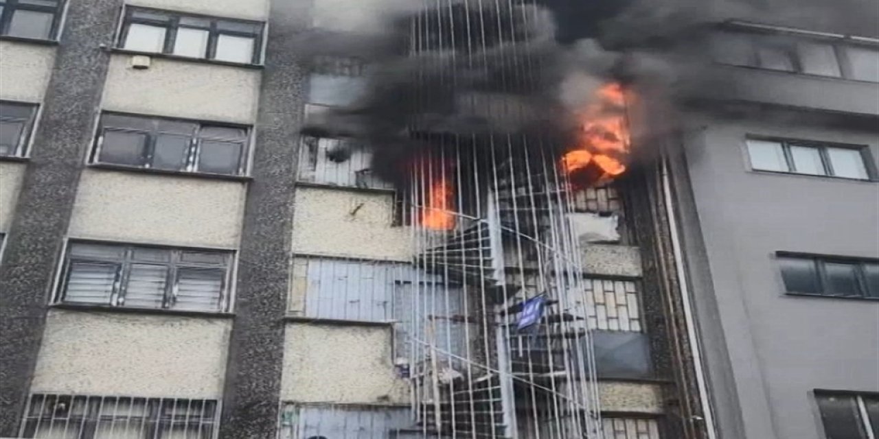 Ayakkabı imalathanesinde yangın: 6 kişi kurtarıldı