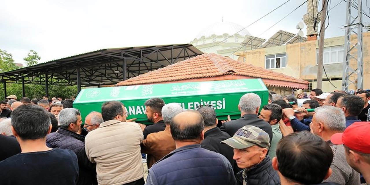 Rusya'da hayatını kaybeden dağcıların cenazeleri defnedildi