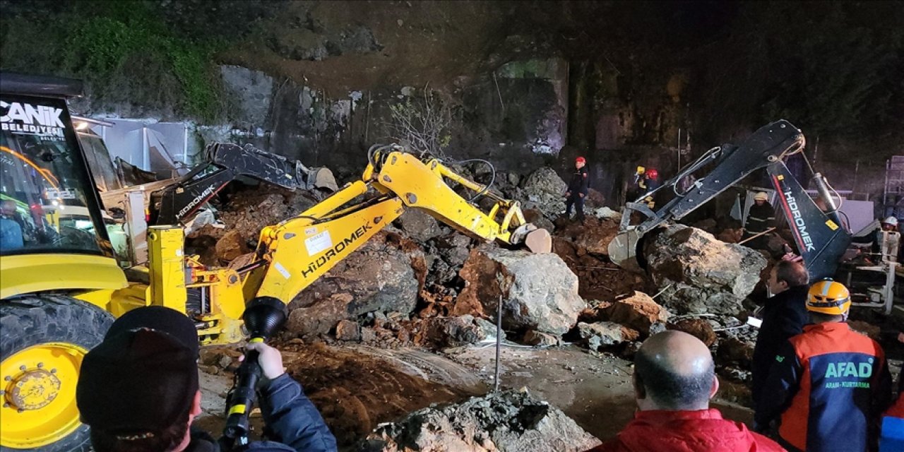 Samsun'da oto yıkamacıdaki heyelanda baba ve 2 kızı öldü
