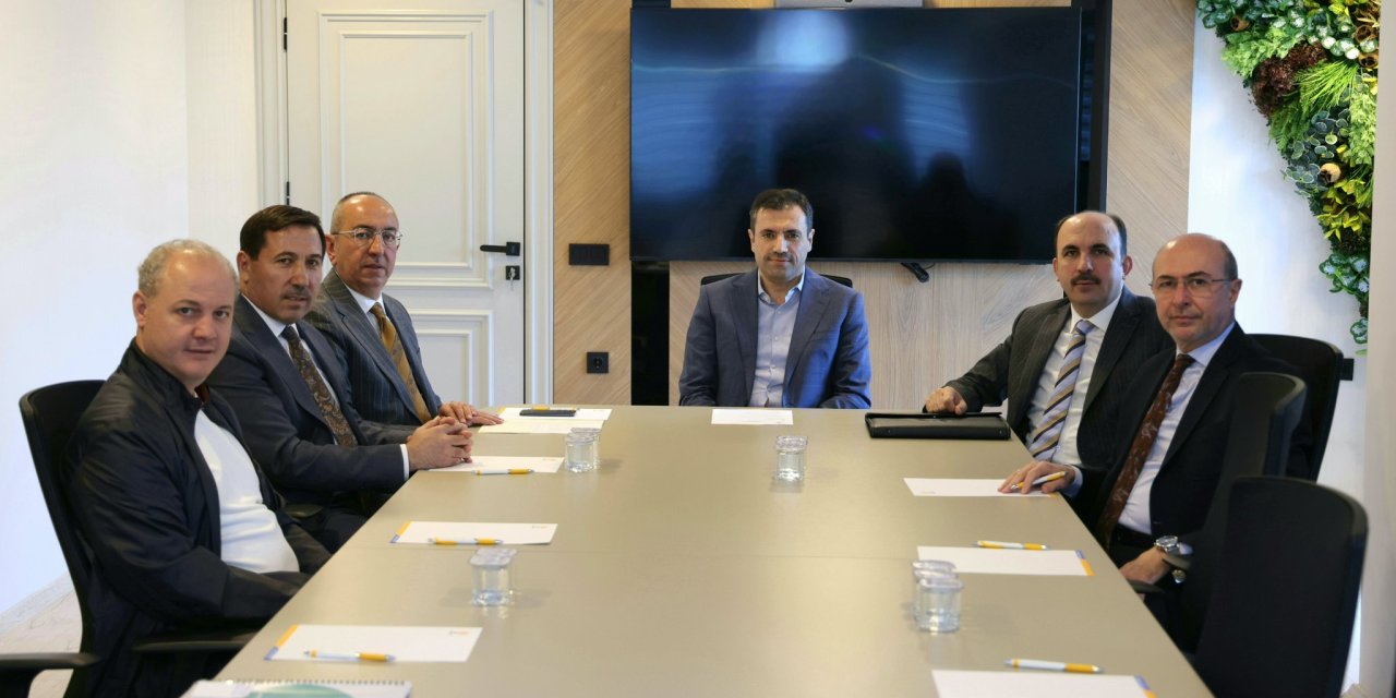 AK Parti Konya’da yerel yönetimler toplantısı