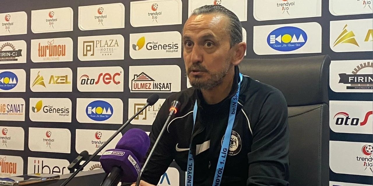 Tuncay Şanlıdan şok karar, basın toplantısında istifa etti