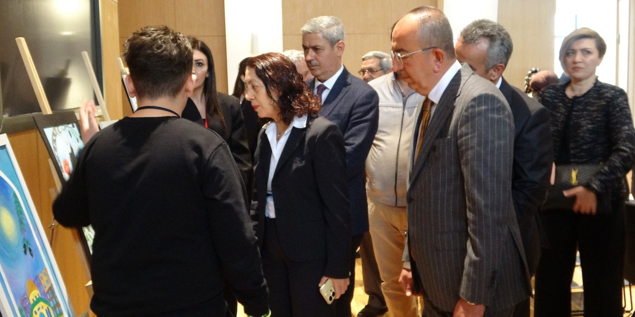 Konya’da çocuklar Gazze'nin acısını tuvale taşıdı