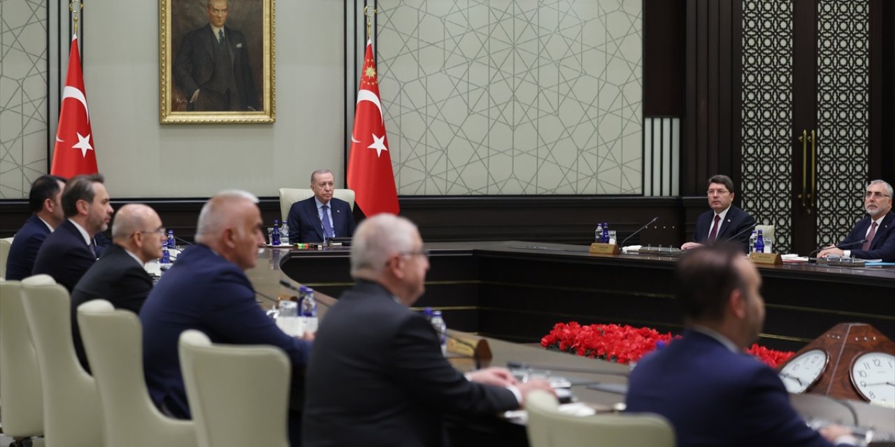 Cumhurbaşkanı Erdoğan’dan depremde İstanbul’a koşan Konya’ya vurgu