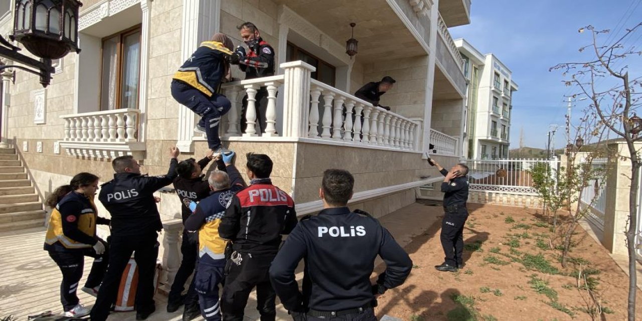 Emekli astsubay çocuğunu odaya kilitledi, karısını öldürüp canına kıydı