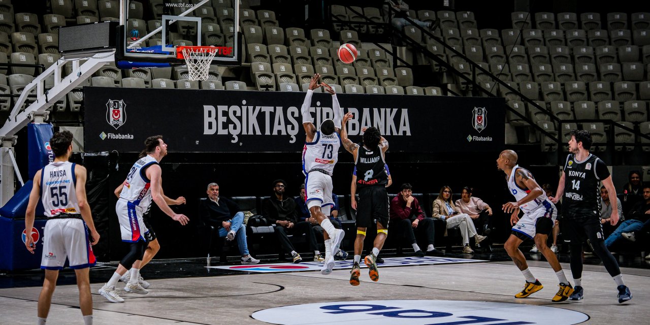 Konya Büyükşehir Belediyespor, play-off serisine galibiyetle başladı