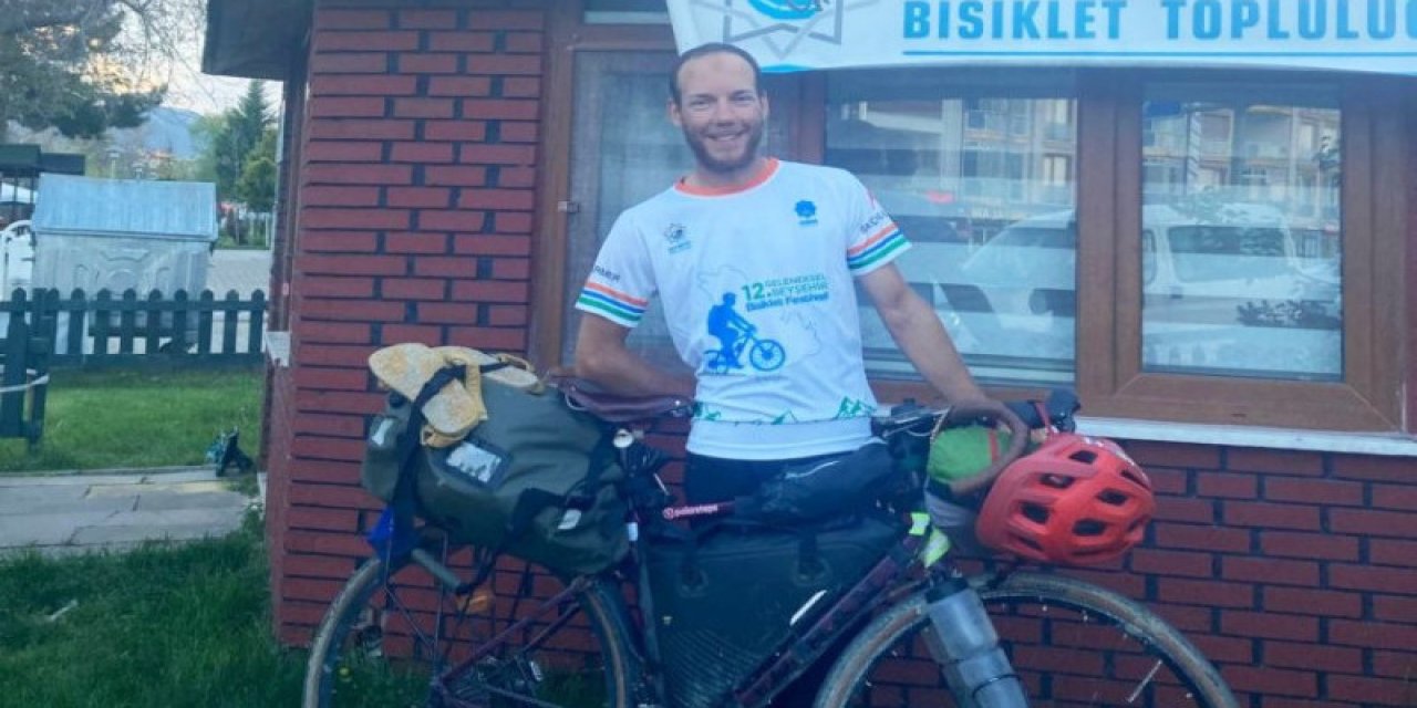 Bisikletle Avrupa’yı gezen Fransız Konya’da