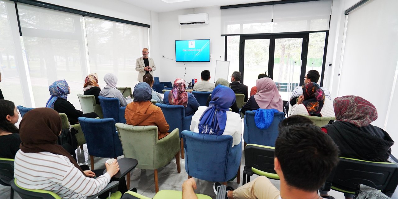 Meram’ın engelleri aşan merkezinde sporun gücü konuşuldu