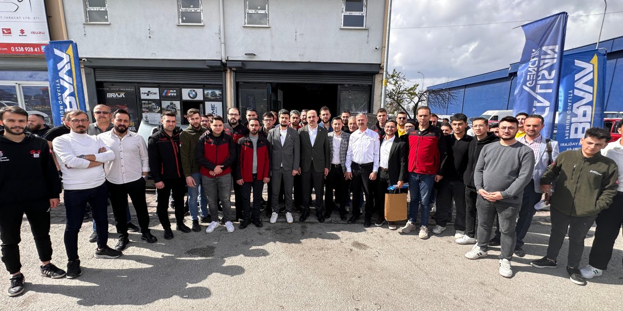 Alın teriyle Türkiye’yi büyüten gençlere Başkan Altay’dan tam destek