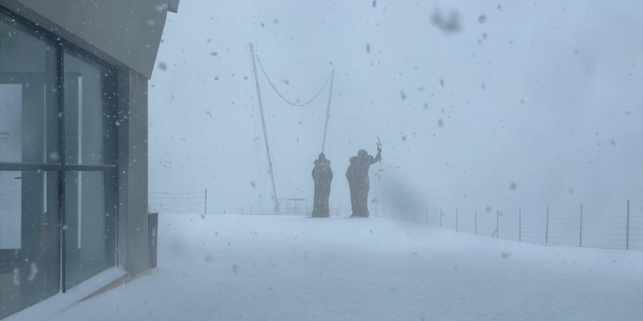 Antalya şaşkına döndü: Mayıs ayında kar yağdı