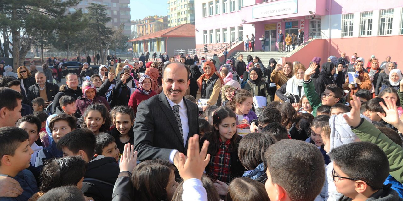 Konya'da öğrencilerin beklediği para hesaplara yattı