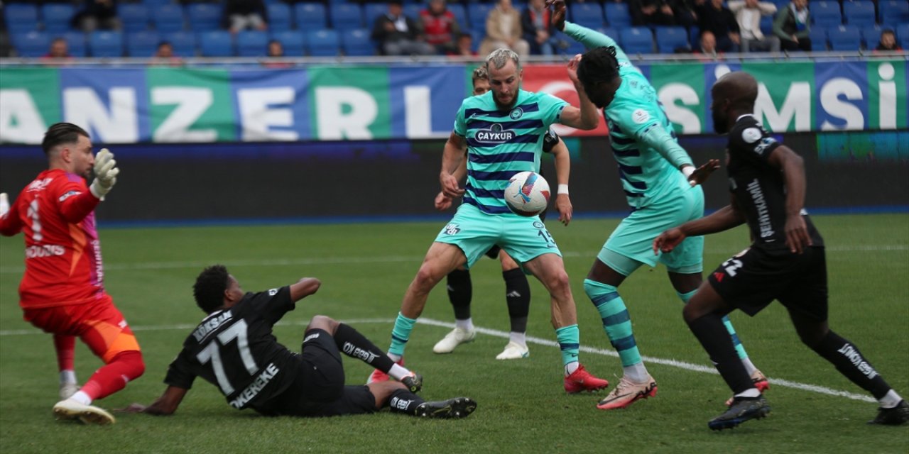 Rizespor Konya’ya rahat geliyor