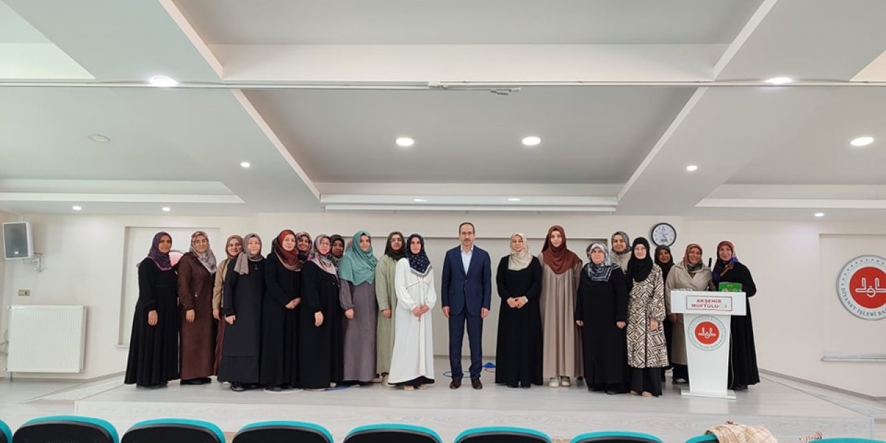 Konya’da 4-6 Yaş Kur'an Kursu personeline tecrübe semineri