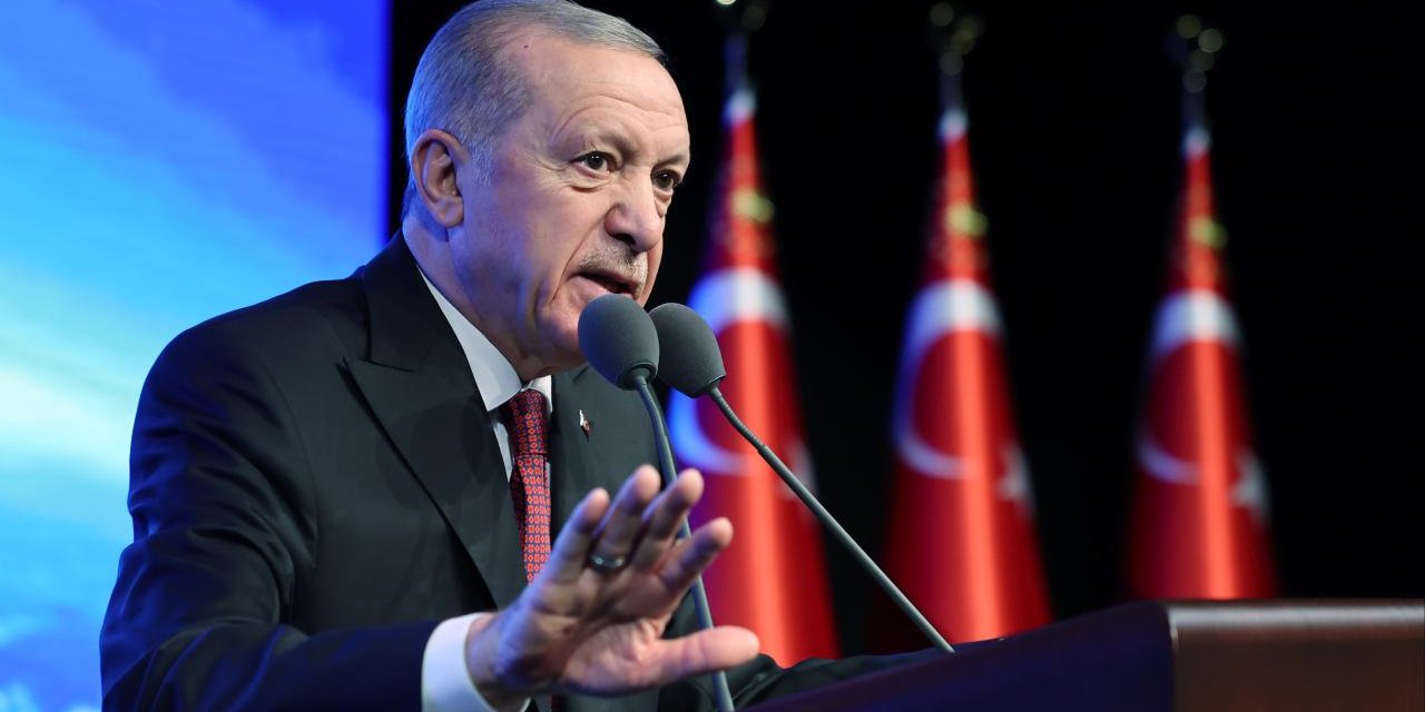 Cumhurbaşkanı Erdoğan: Muhalefet gözlerine bant çekmiş