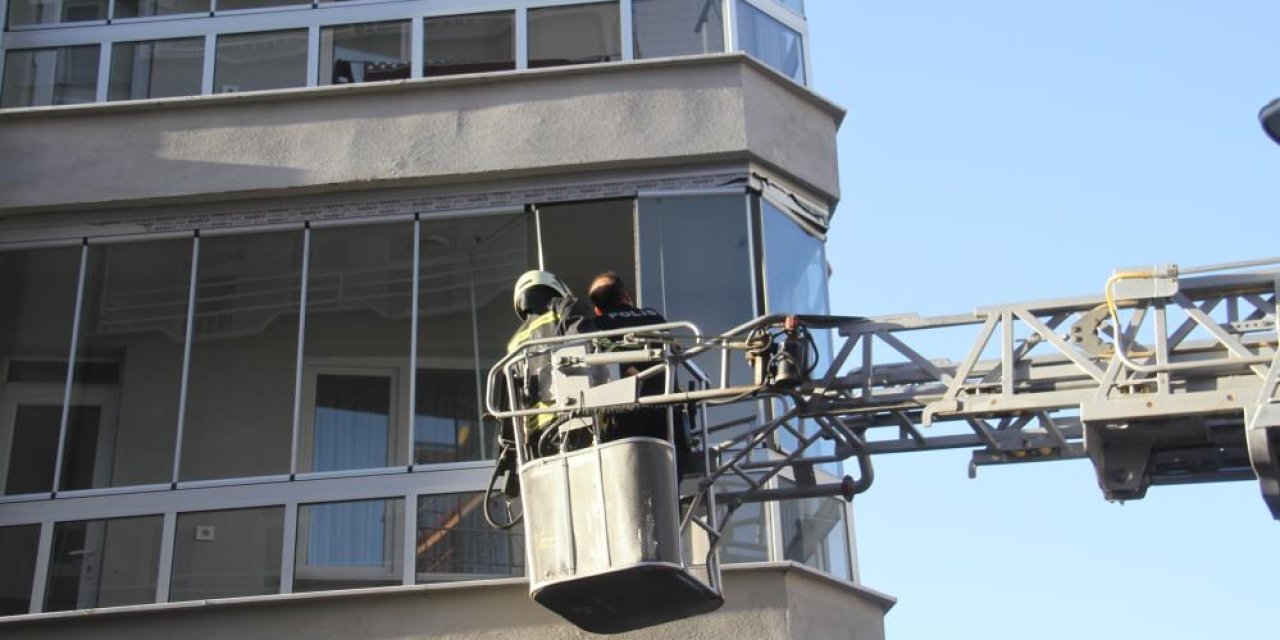Yer Konya! Biri yatalak yaşlı çift bakıcıya kapıyı açmadı, ekipler seferber oldu