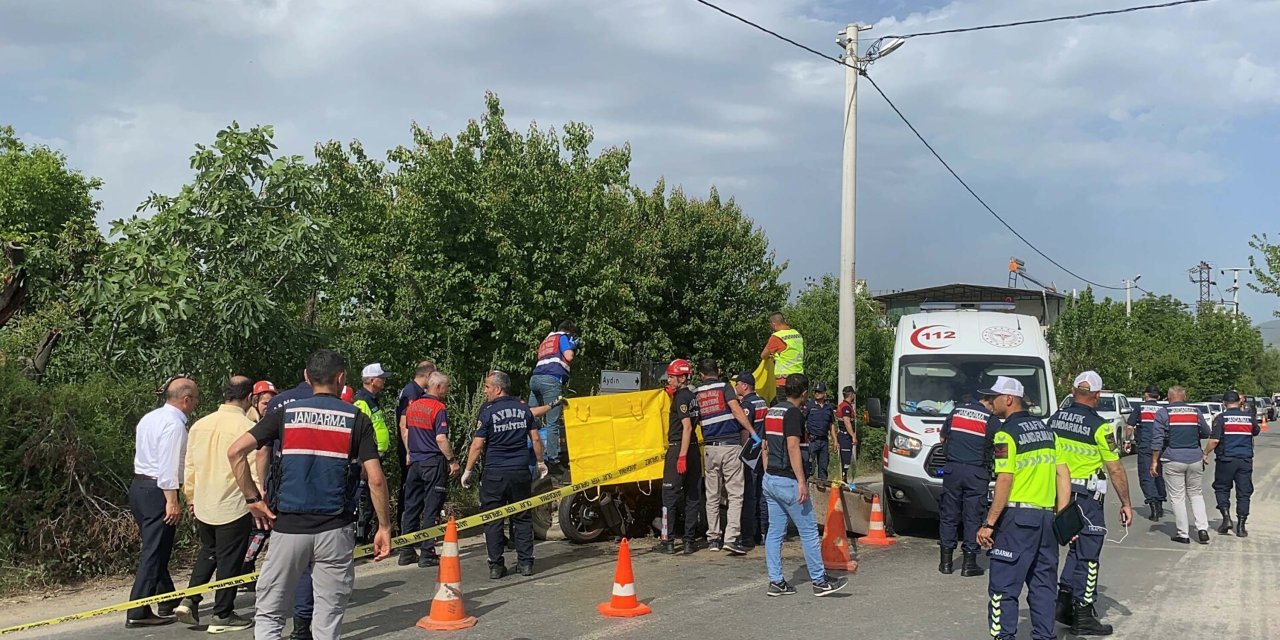 Traktör motosiklet çarpıştı! 2’si genç üniversiteli 3 ölü var