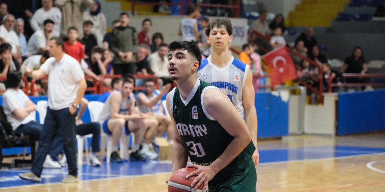 Karatay Belediyespor son 12’ye kaldı