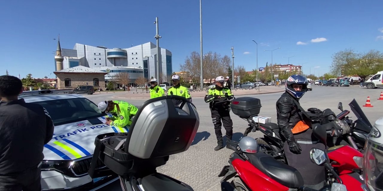 Konya'da motosiklet sürücülerine 29 milyon ceza