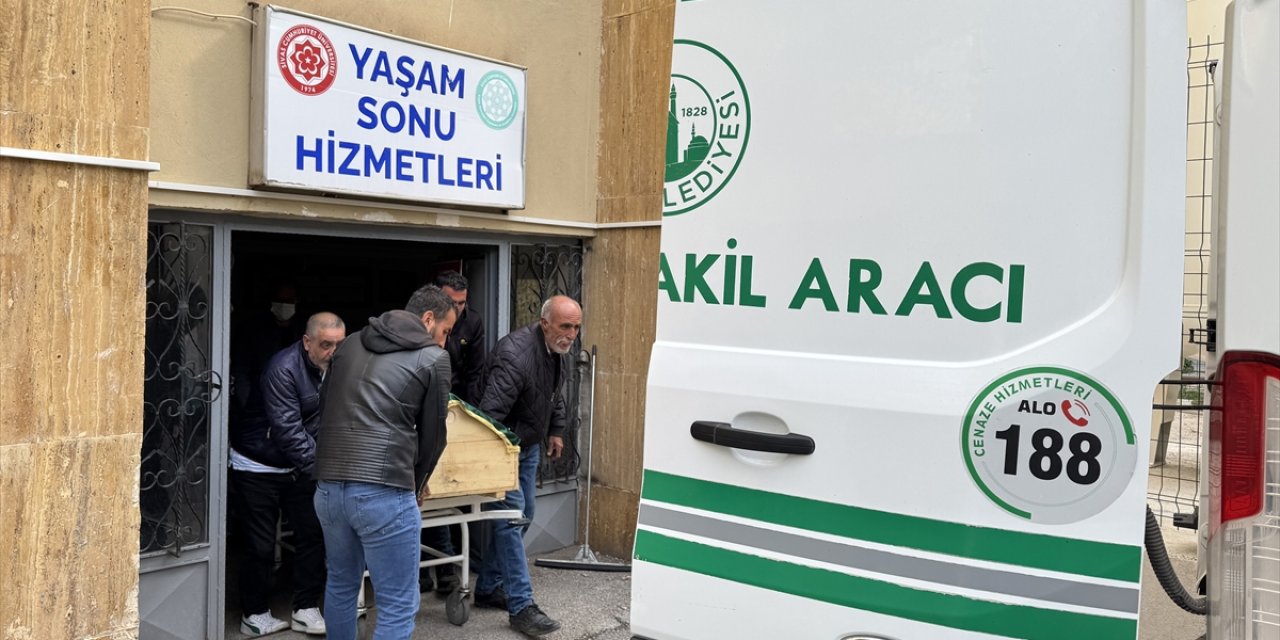 Vücuduna kene yapışan genç kadın hayatını kaybetti