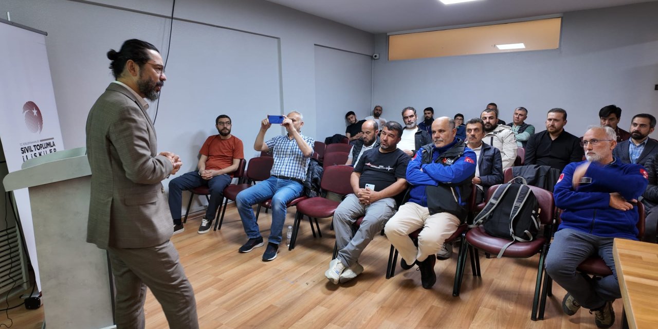 İMH Konya'dan Psikolojik İlk Yardım eğitimi