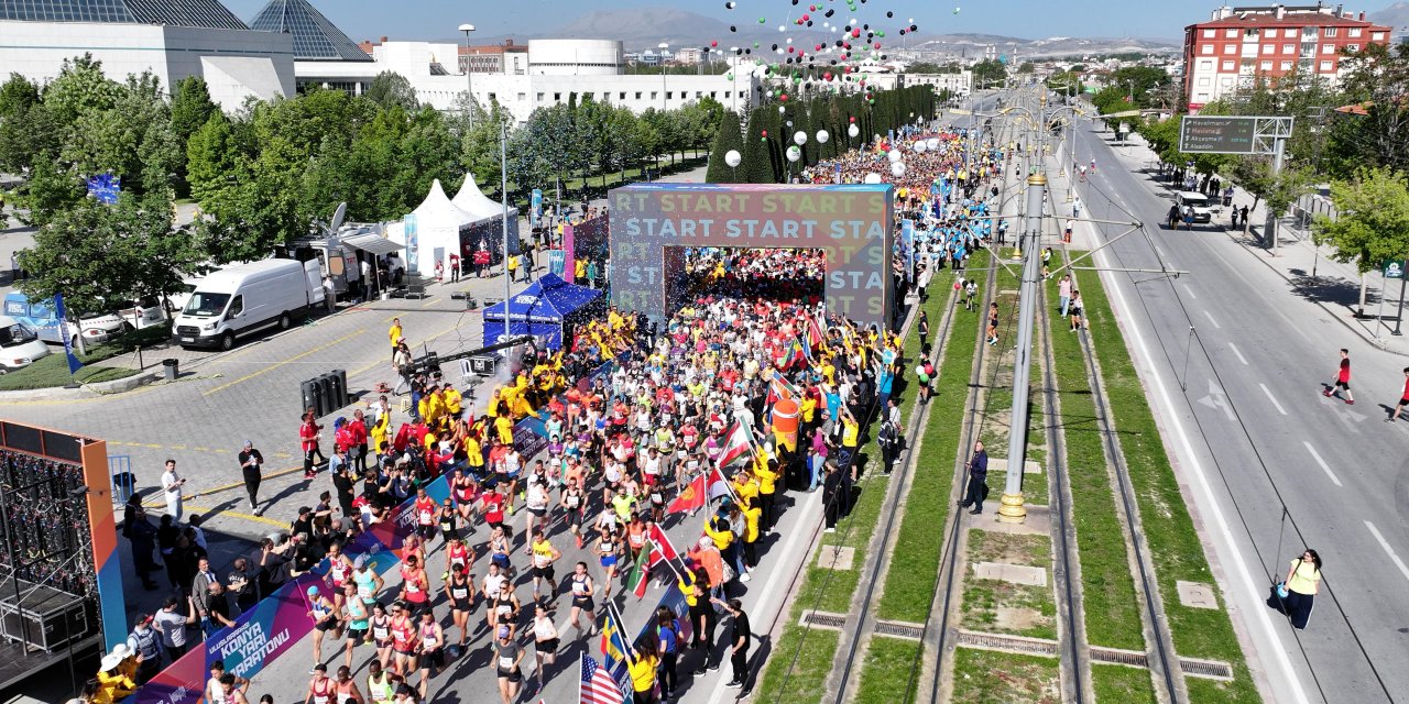 4'üncü Uluslararası Konya Yarı Maratonu nefes kesti