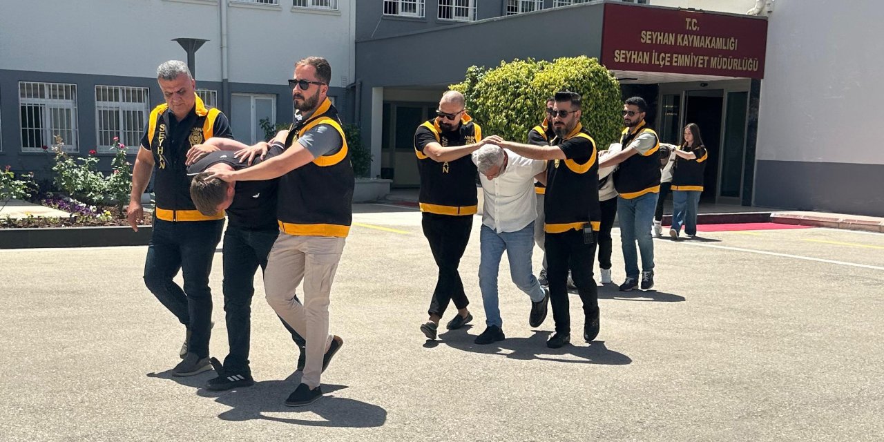 Kıskançlık krizine giren eski sevgili kurşun yağdırdı