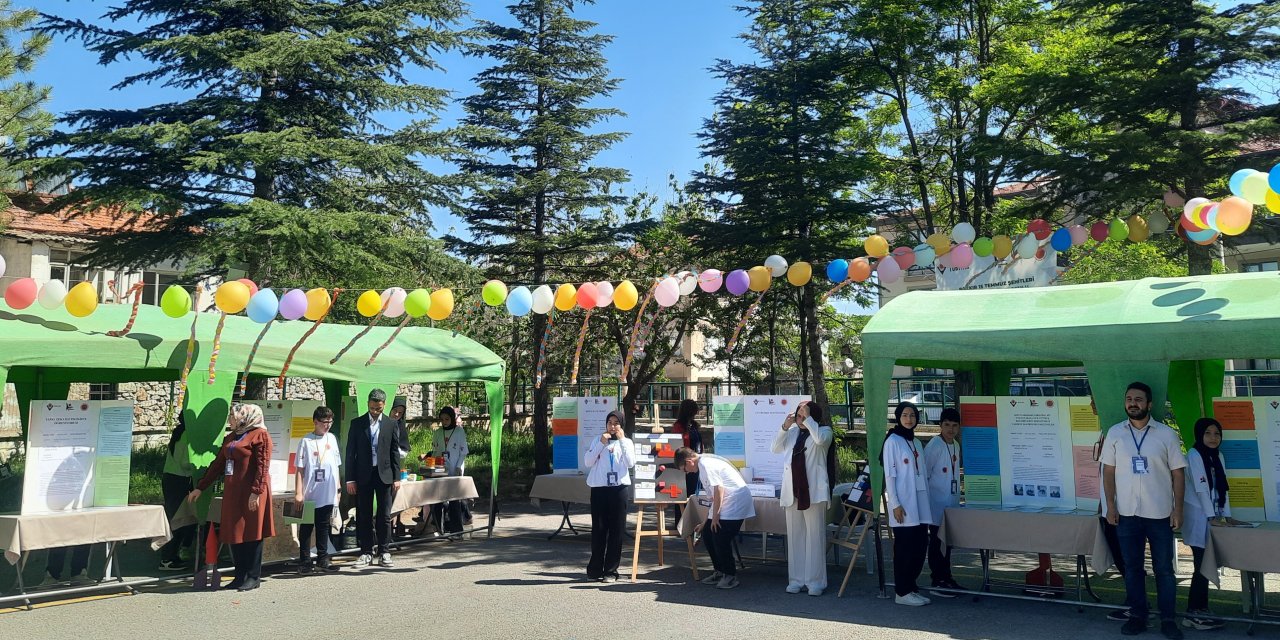 Konya'da geleceğin bilim insanları üretiyor