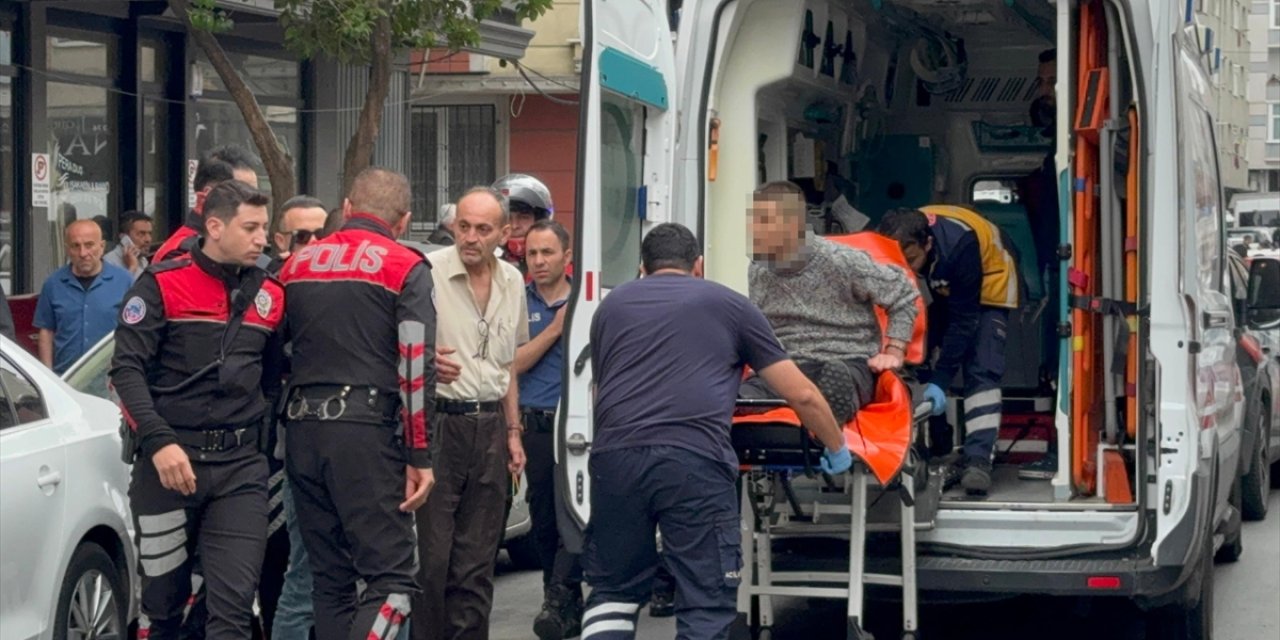 Polise bıçaklı saldırı girişimi: Şüpheli etkisiz hale getirildi