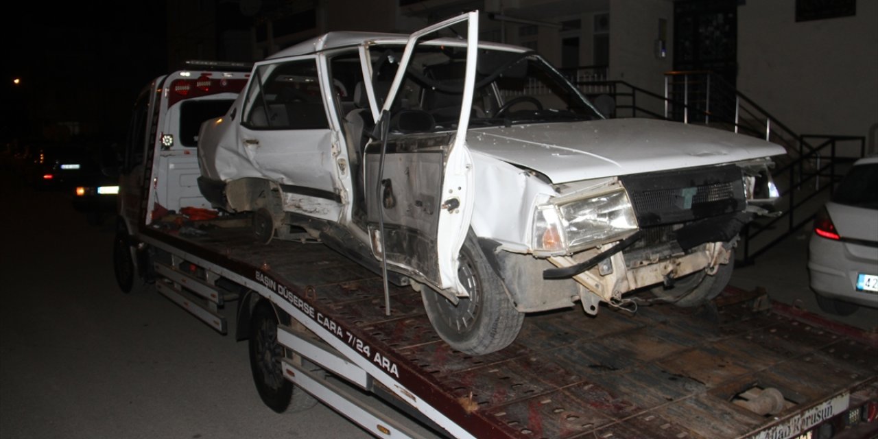 Konya'da iki ayrı trafik kazasında 6 kişi yaralandı