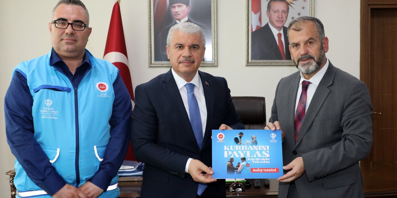 Konya Valisi Akın'dan kurban bağışı