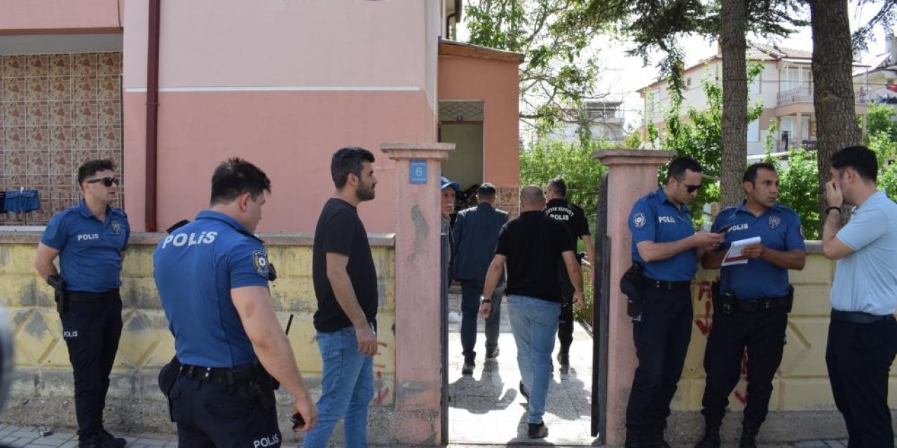 Havuza düşen çocuk Konya’da yaşam mücadelesi veriyor