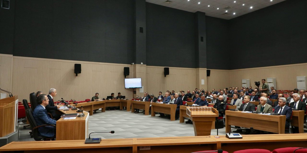 Konya’da sahipsiz hayvanlara yönelik çalışmalar değerlendirildi