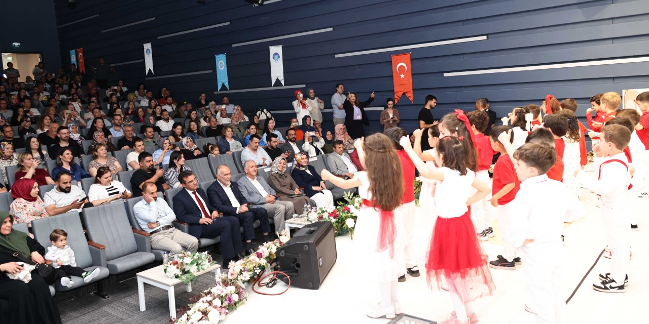 Konya Organize Sanayi Anaokulu 2'inci mezunlarını verdi