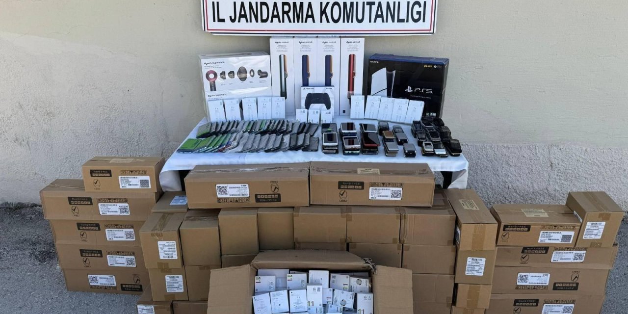 Ereğli’de kaçak telefon, Akşehir’de sahte alkol operasyonu